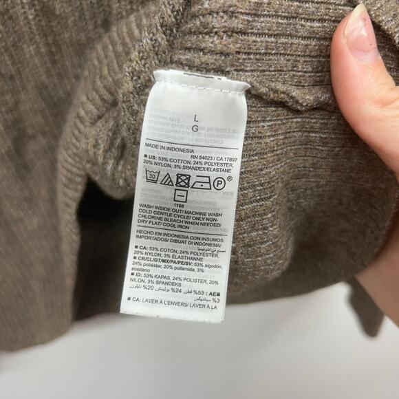 Old Navy Neutral Brown V-Neck Machine Washable Knit Sweater Large Minimalist - Picture 7 of 7